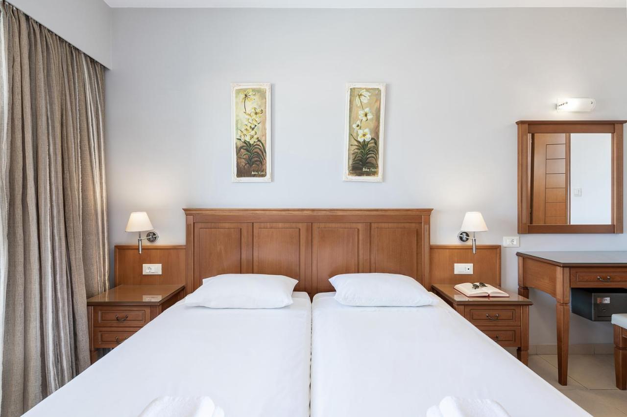 Nektar Beach Hotel สตาโลส ภายนอก รูปภาพ