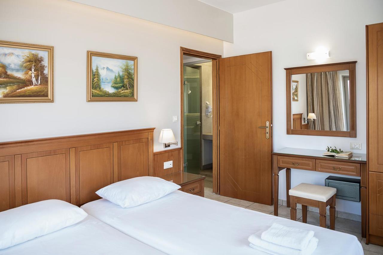 Nektar Beach Hotel สตาโลส ภายนอก รูปภาพ